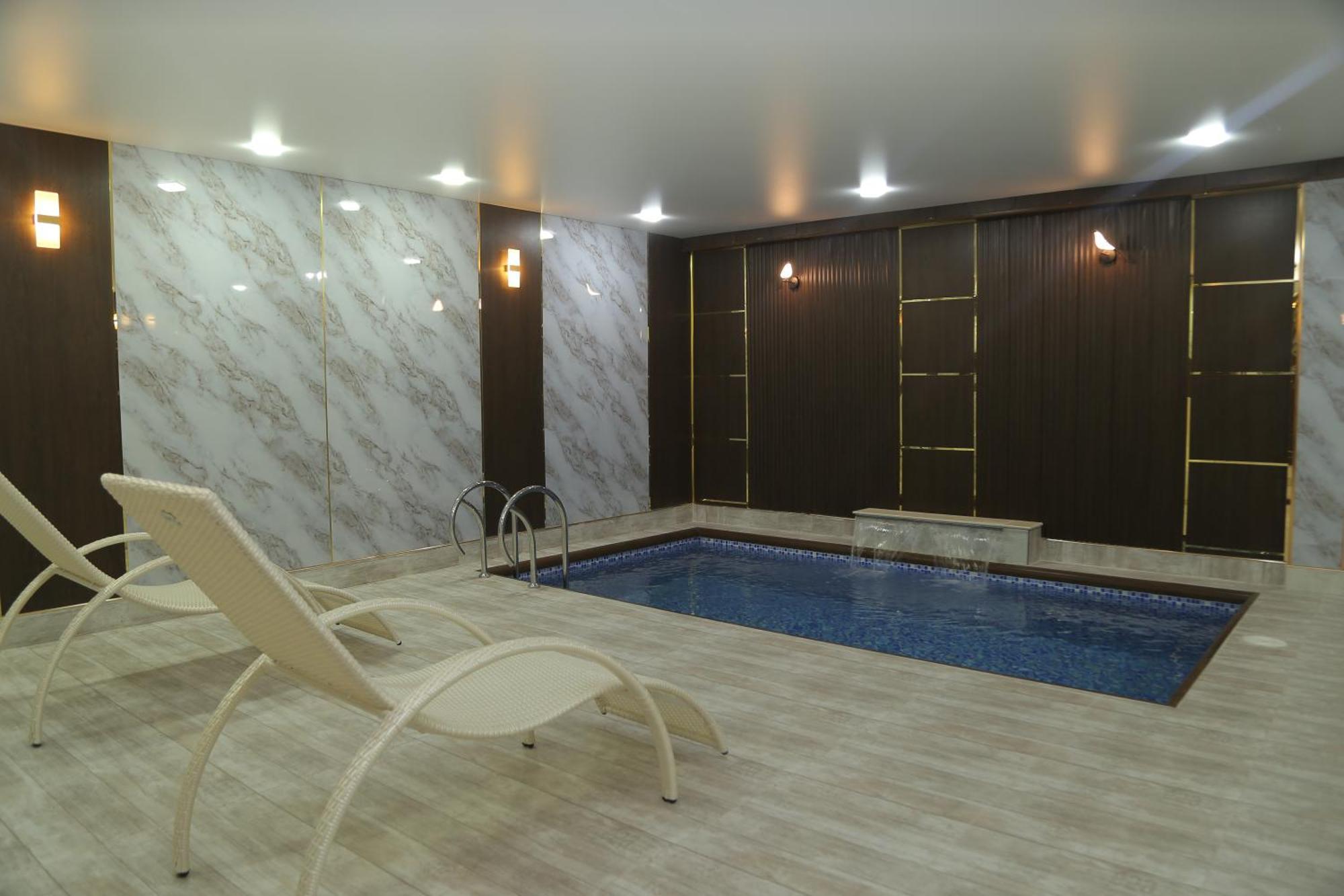 Bek Plus Hotel Takchilik Exterior photo